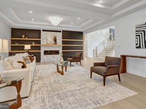 6820 Broyhill Street, Mclean VA 22101