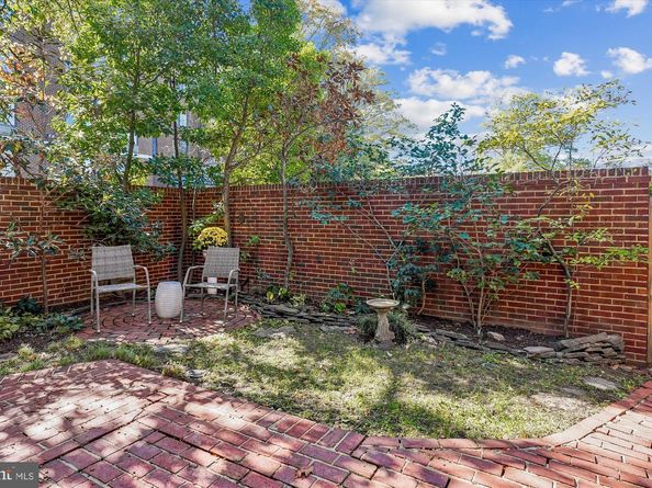 421 S Columbus Street S 421, Alexandria VA 22314