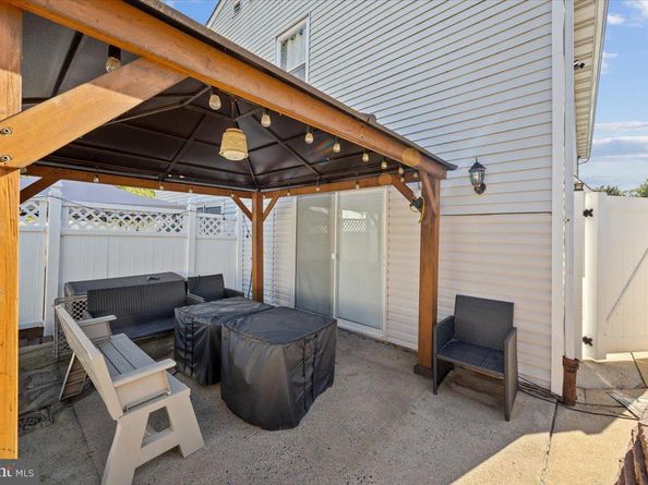 8010 N Ferndale Street, Philadelphia PA 19111