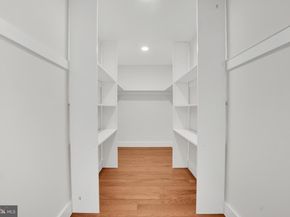 1615 S Oakland Street, Arlington VA 22204