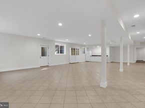 1615 S Oakland Street, Arlington VA 22204