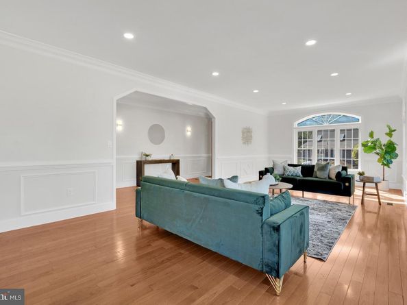 1615 S Oakland Street, Arlington VA 22204