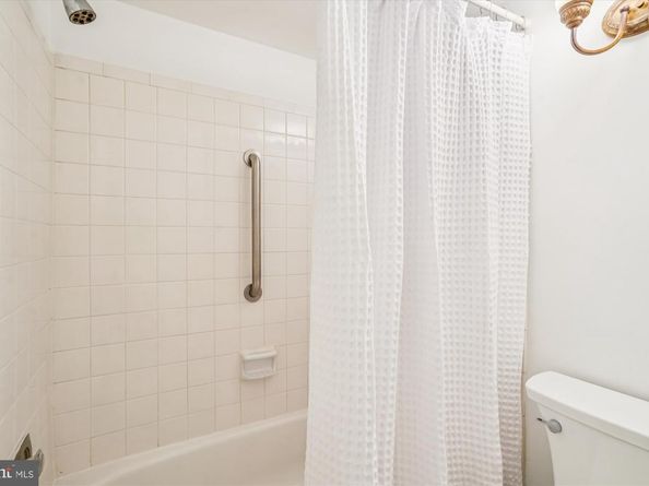 563 Florida Avenue 102, Herndon VA 20170