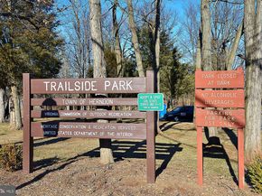 563 Florida Avenue 102, Herndon VA 20170