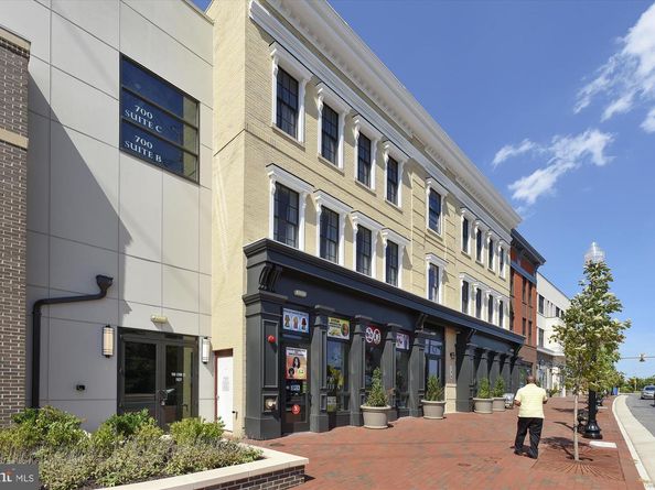 563 Florida Avenue 102, Herndon VA 20170