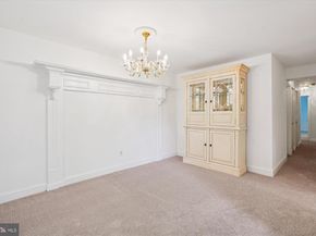 563 Florida Avenue 102, Herndon VA 20170