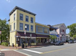 563 Florida Avenue 102, Herndon VA 20170