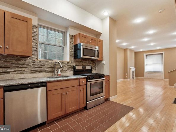 4148 Manayunk Avenue, Philadelphia PA 19128