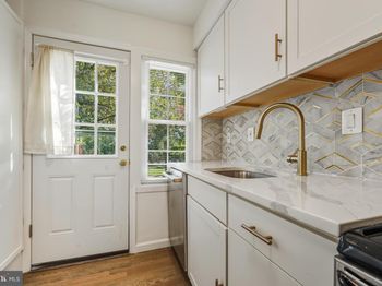 2110 Suitland Terrace SE