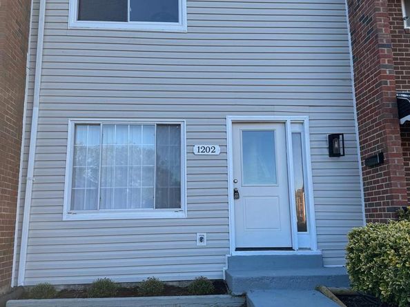 1202 Barnaby Terrace SE, Washington DC 20032