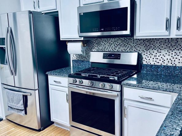 12968 Wood Crescent Circle, Herndon VA 20171