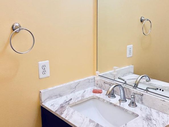 12968 Wood Crescent Circle, Herndon VA 20171