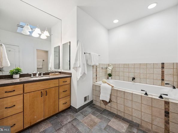 4044 Chancery Court NW, Washington DC 20007