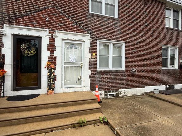 7650 Sherwood Road, Philadelphia PA 19151