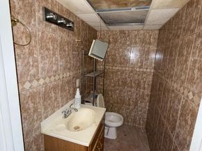 7650 Sherwood Road, Philadelphia PA 19151