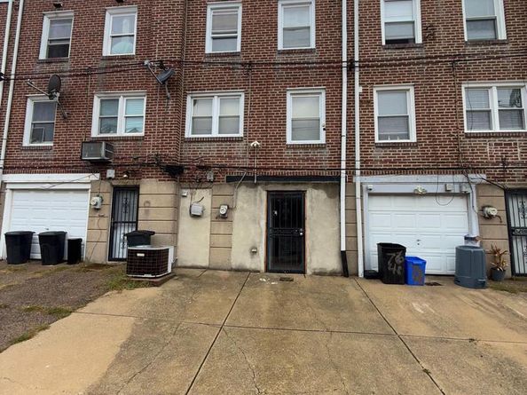 7650 Sherwood Road, Philadelphia PA 19151