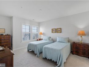 21914 Hawksbill High Circle 304, Sterling VA 20164