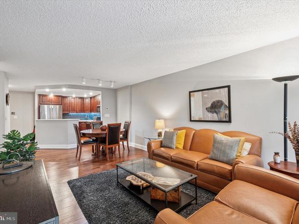233 S 6TH Street 305D, Philadelphia PA 19106