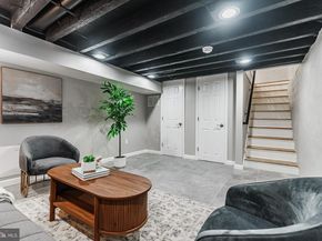 112 Hoffman Street, Philadelphia PA 19148