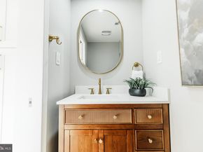 112 Hoffman Street, Philadelphia PA 19148