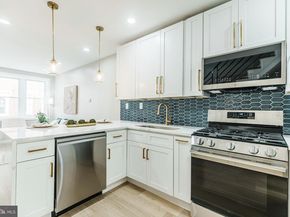 112 Hoffman Street, Philadelphia PA 19148
