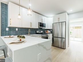 112 Hoffman Street, Philadelphia PA 19148