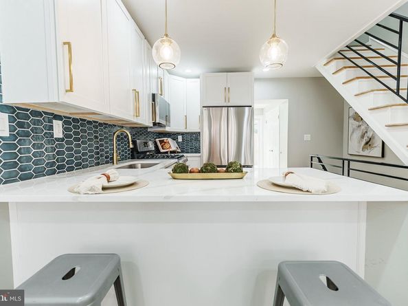 112 Hoffman Street, Philadelphia PA 19148