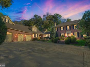 1513 Sumneytown Pike