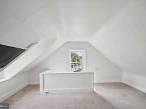 20 W Waverly Road, Glenside PA 19038