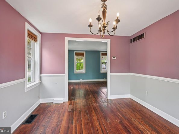 20 W Waverly Road, Glenside PA 19038