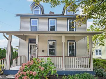 20 W Waverly Road