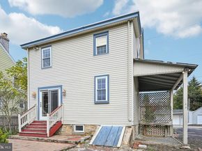 20 W Waverly Road, Glenside PA 19038