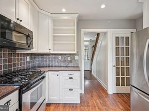 20 W Waverly Road, Glenside PA 19038