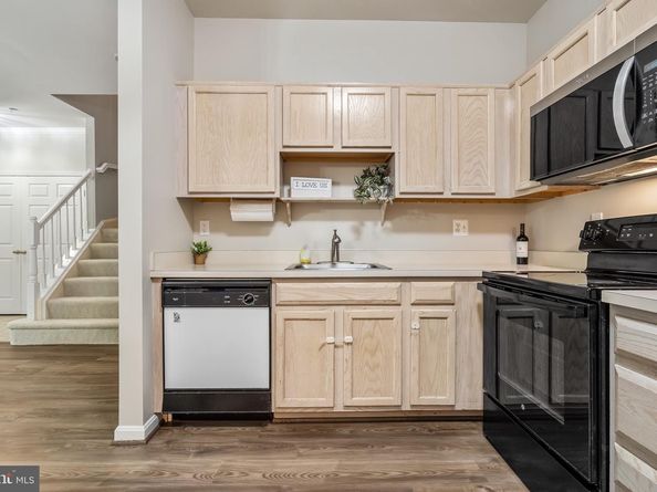 11408 Gate Hill Place 113, Reston VA 20194