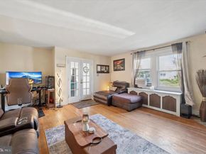 930 Ormond Avenue, Drexel Hill PA 19026