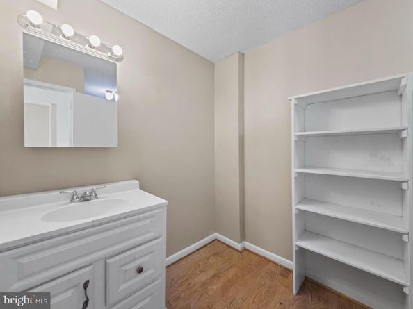 2500 N Van Dorn Street 316, Alexandria VA 22302