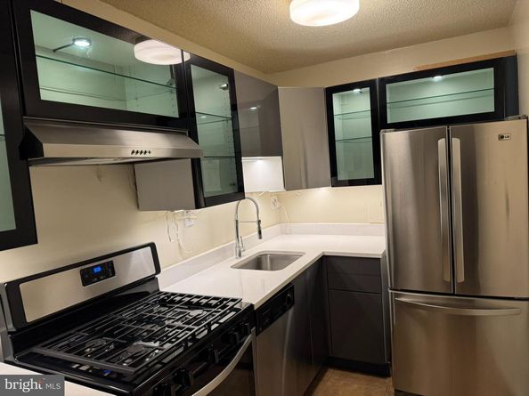 2500 N Van Dorn Street 316, Alexandria VA 22302