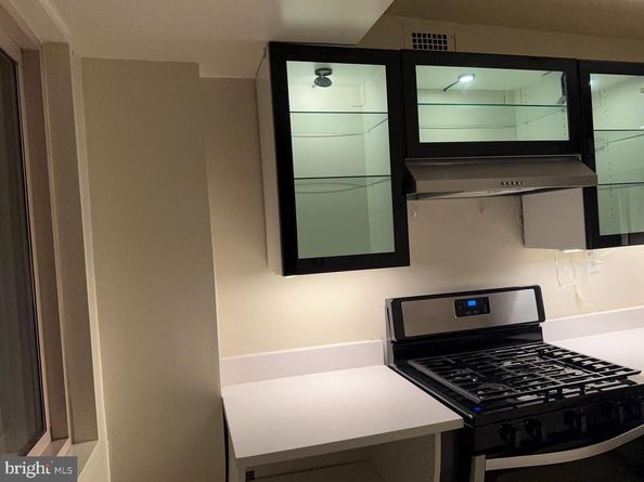 2500 N Van Dorn Street 316, Alexandria VA 22302