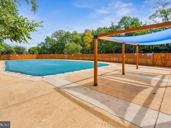 2500 N Van Dorn Street 316, Alexandria VA 22302