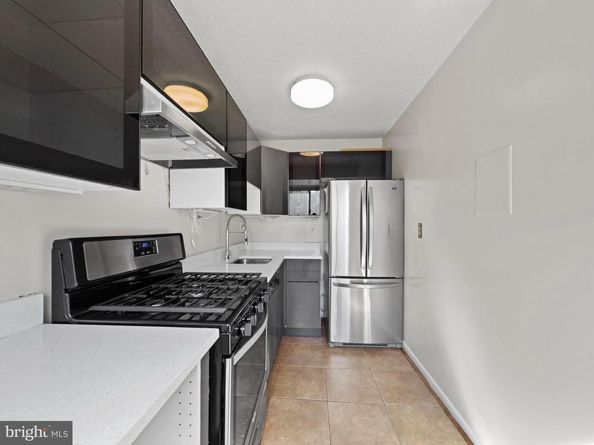 2500 N Van Dorn Street 316, Alexandria VA 22302