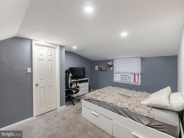 14 Milton Street, Feasterville Trevose PA 19053