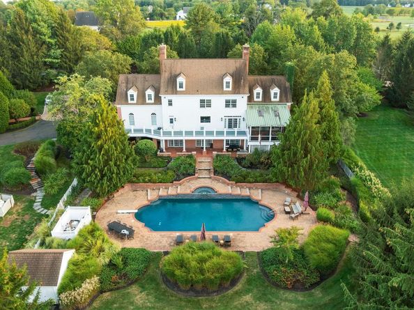 910 Old Dolington Road, Newtown PA 18940