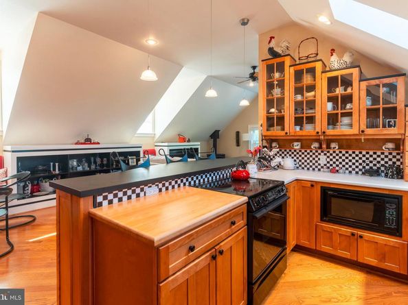 910 Old Dolington Road, Newtown PA 18940