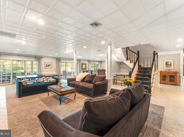 910 Old Dolington Road, Newtown PA 18940