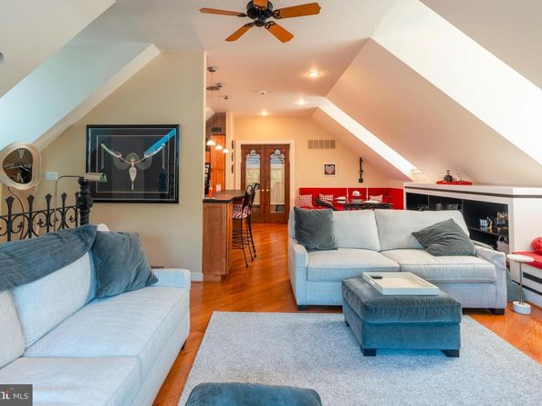 910 Old Dolington Road, Newtown PA 18940