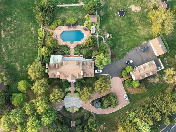 910 Old Dolington Road, Newtown PA 18940