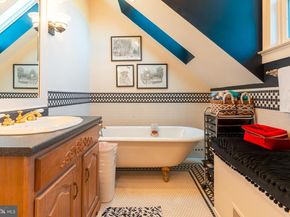 910 Old Dolington Road, Newtown PA 18940