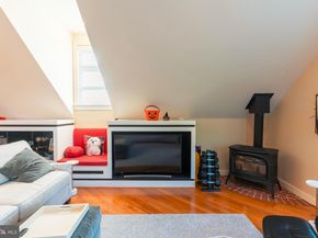 910 Old Dolington Road, Newtown PA 18940