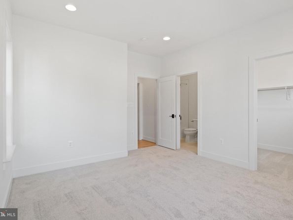 7416 Sportsman Drive, Falls Church VA 22043