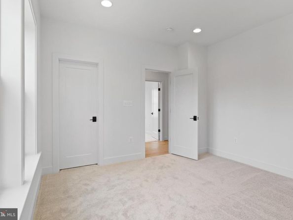 7416 Sportsman Drive, Falls Church VA 22043